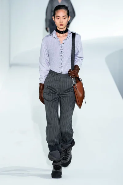 Look 14